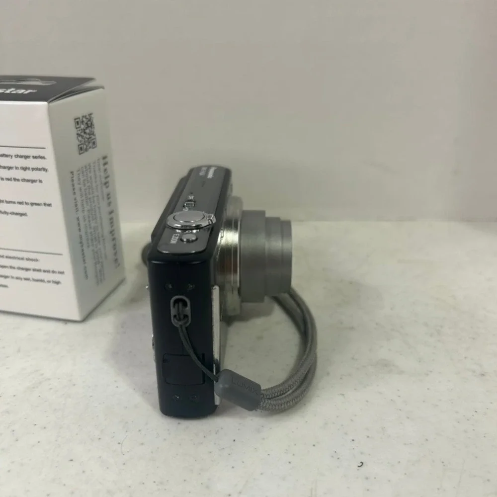 Panasonic Lumix DMC-FH24 Digital Camera Black Leica Lens New Battery & Charger